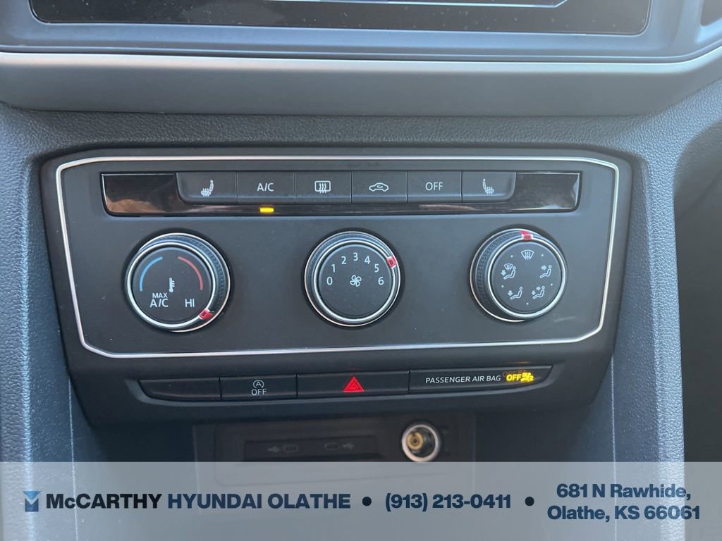 Used 2022 Volkswagen Atlas Cross Sport SE image 25