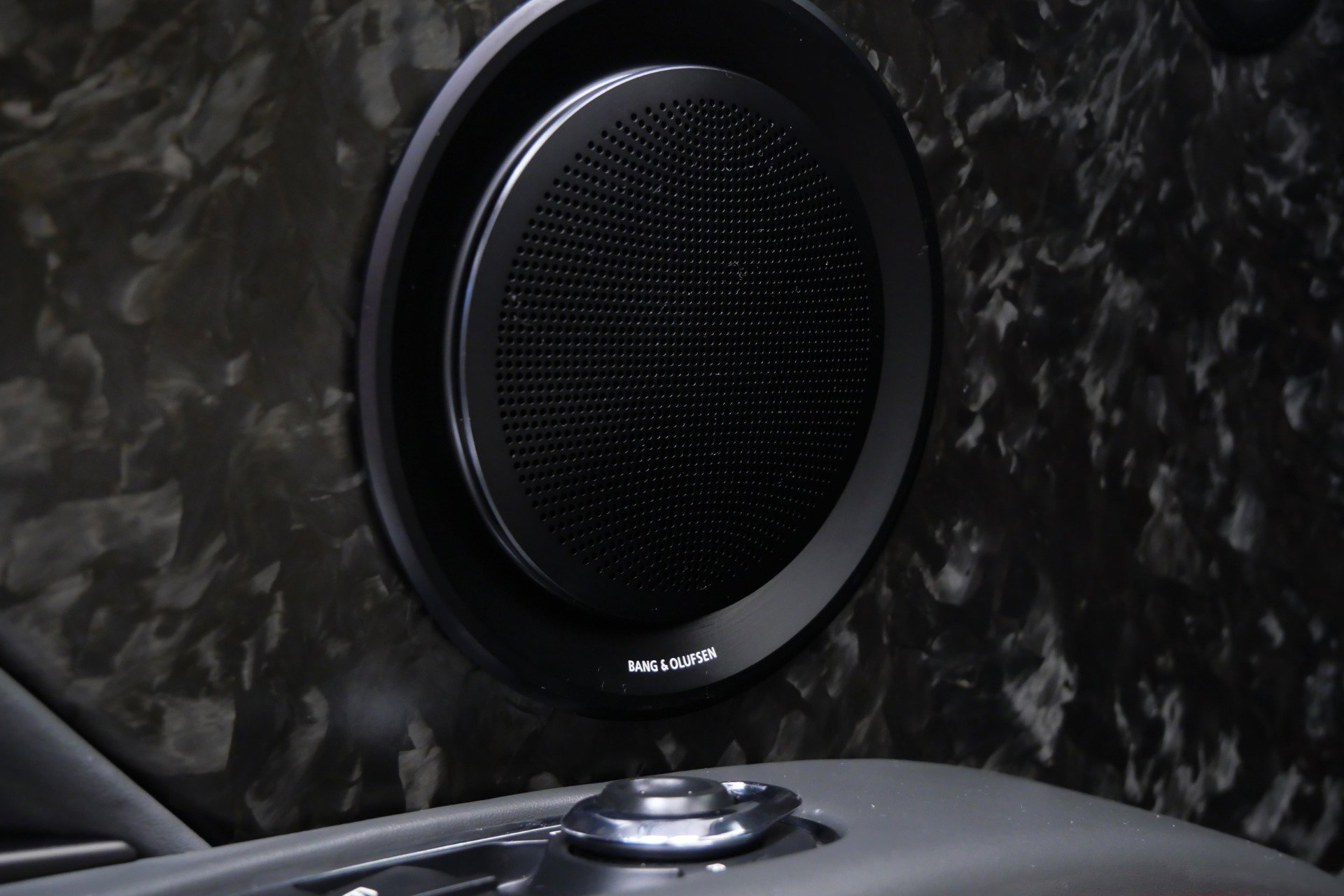 Used 2023 Aston Martin DBS Superleggera Volante image 38