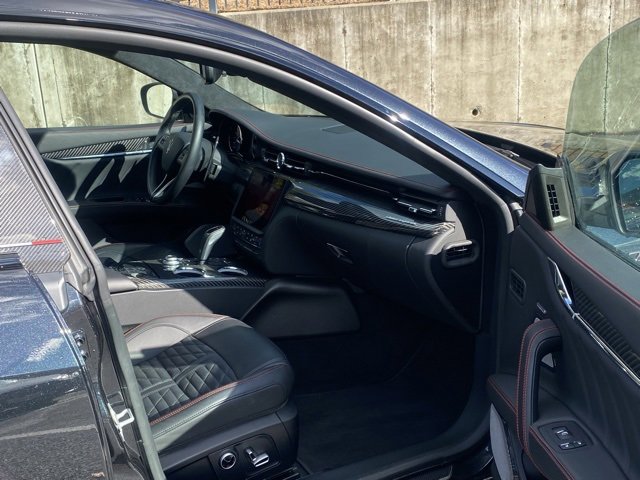 Used 2022 Maserati Quattroporte Trofeo image 36