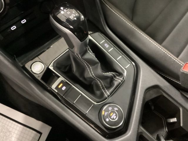 Certified 2023 Volkswagen Taos SEL image 15