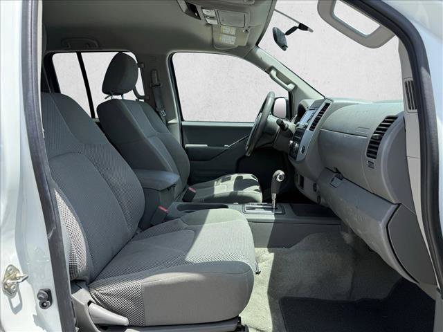 Used 2016 Nissan Frontier SV RWD image 18