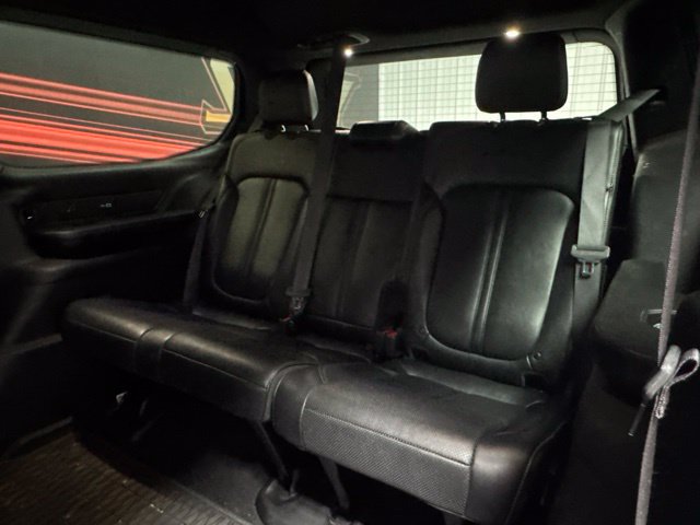 Used 2024 Jeep Wagoneer Series III AWD/4WD image 14
