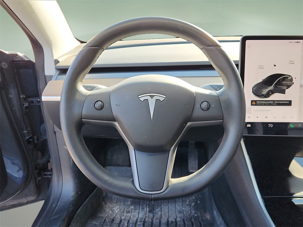 Used 2020 Tesla Model 3 Standard Range Plus image 19