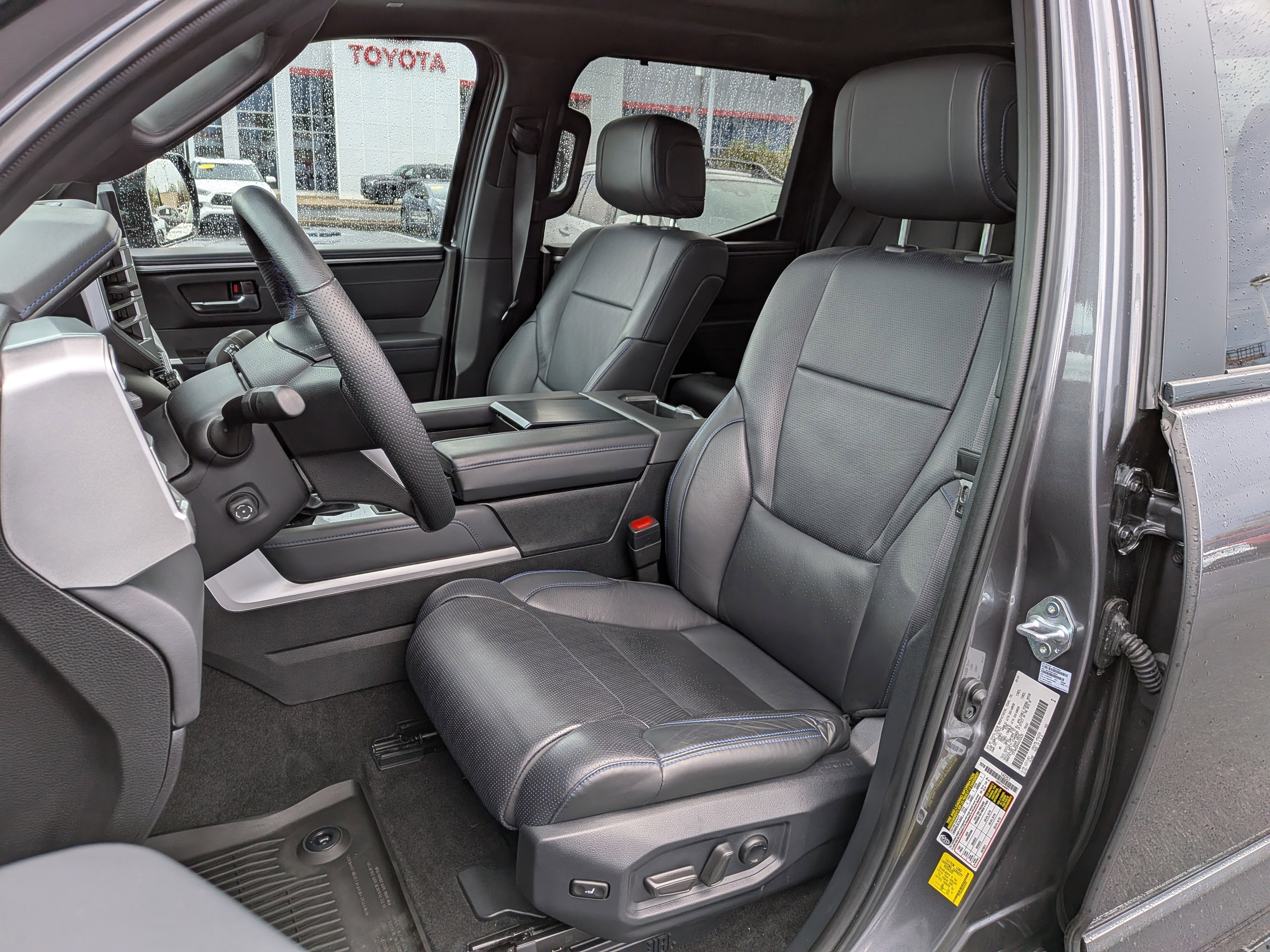 Used 2025 Toyota Tundra Platinum AWD/4WD image 14