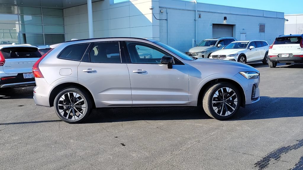 New 2026 Volvo XC60 B5 Plus w/ Protection Package Premier AWD/4WD image 2