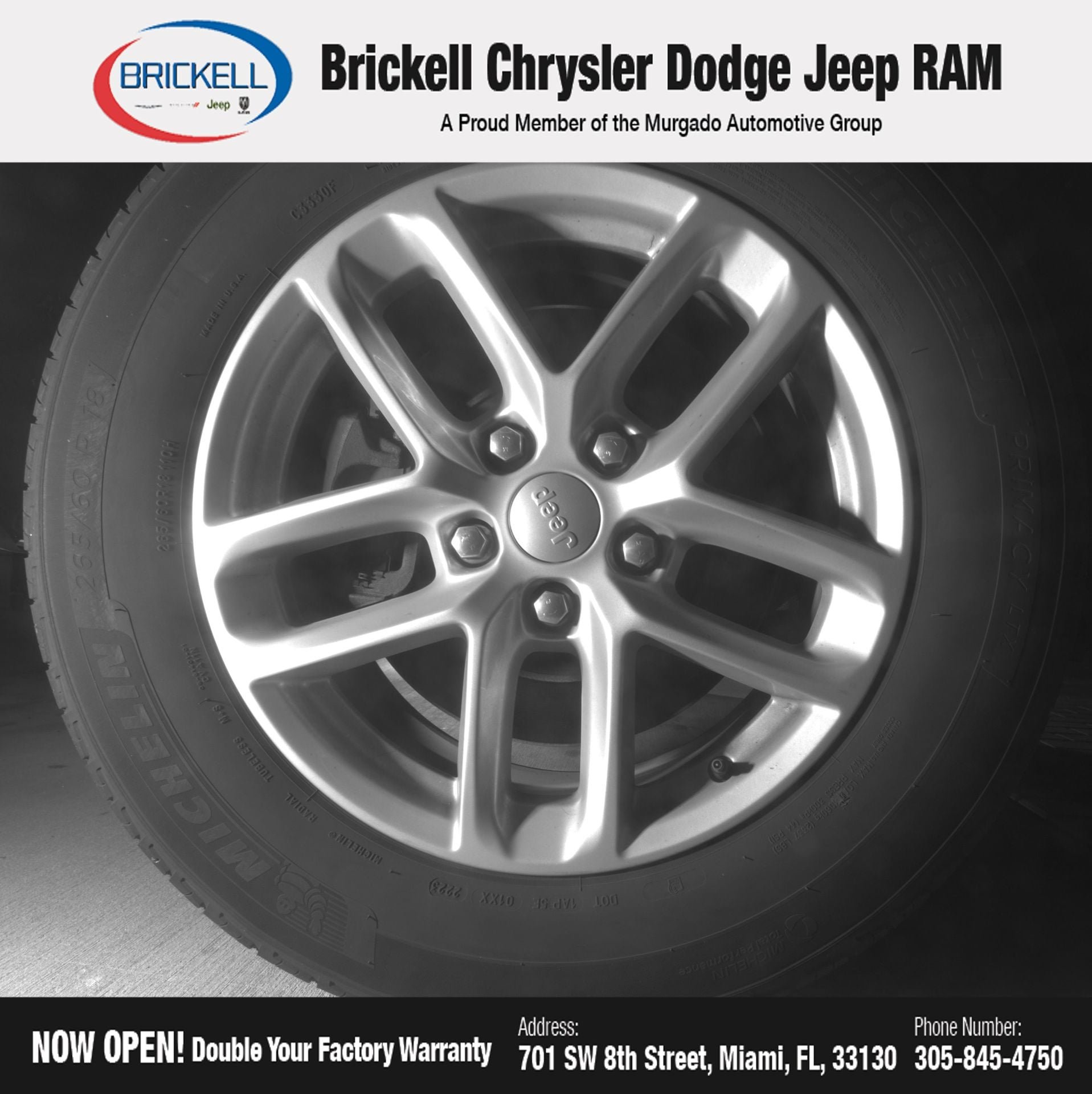 Used 2023 Jeep Grand Cherokee L Laredo RWD image 21