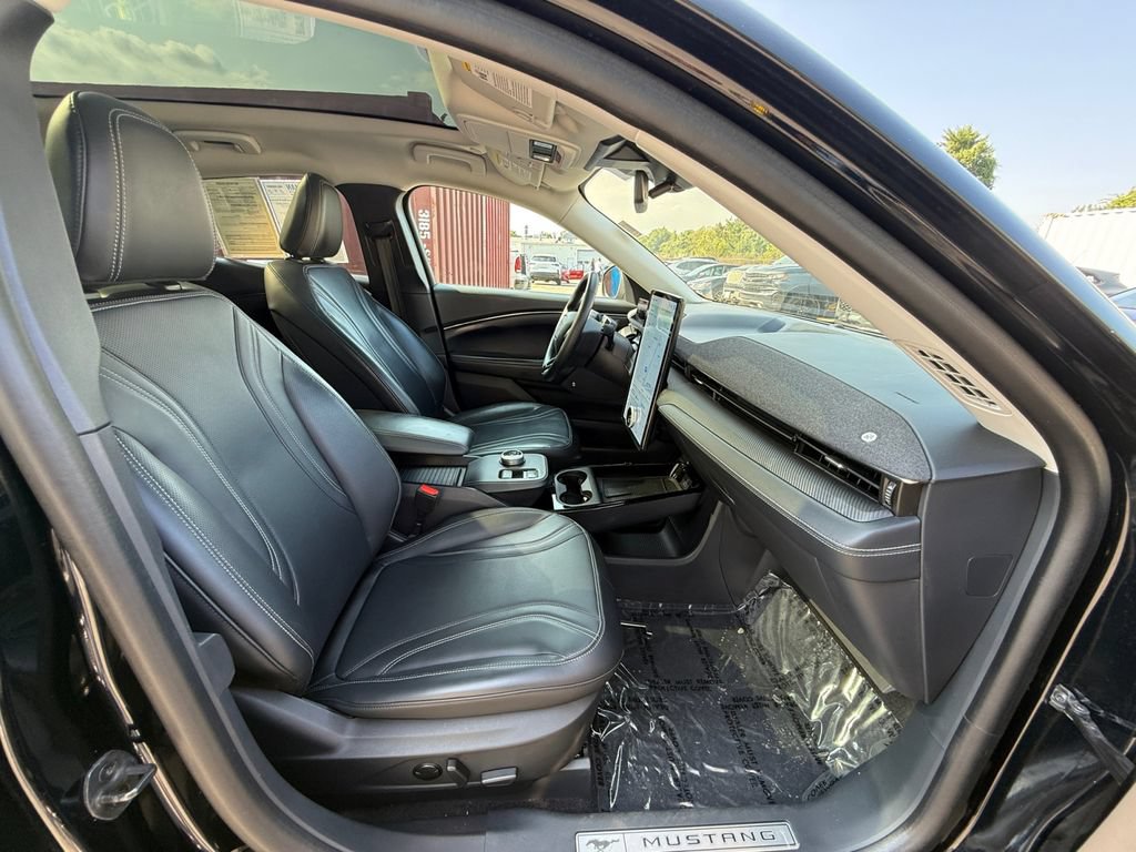 Used 2023 Ford Mustang Mach-E Premium AWD/4WD image 27