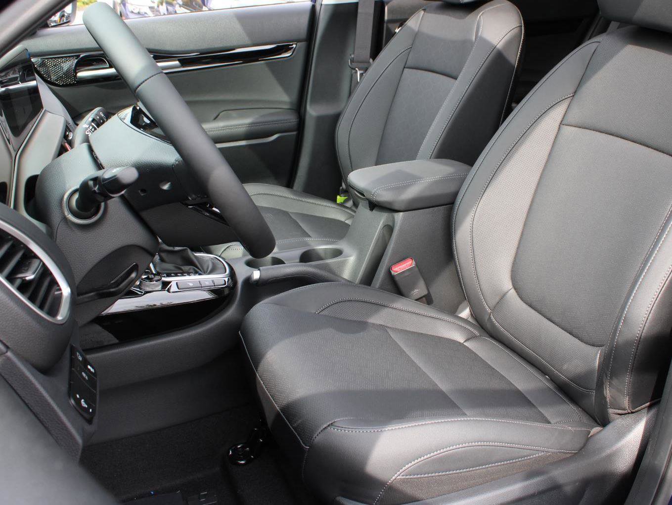 New 2026 Kia Seltos EX image 16