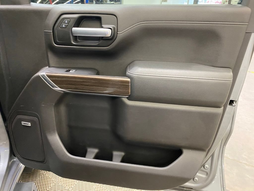 Used 2019 Chevrolet Silverado 1500 LT Trail Boss AWD/4WD image 9