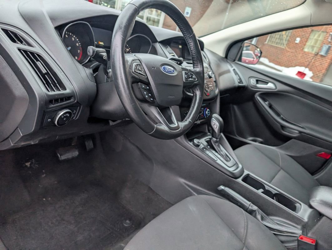 Used 2017 Ford Focus SE w/ Cold Weather Package image 35