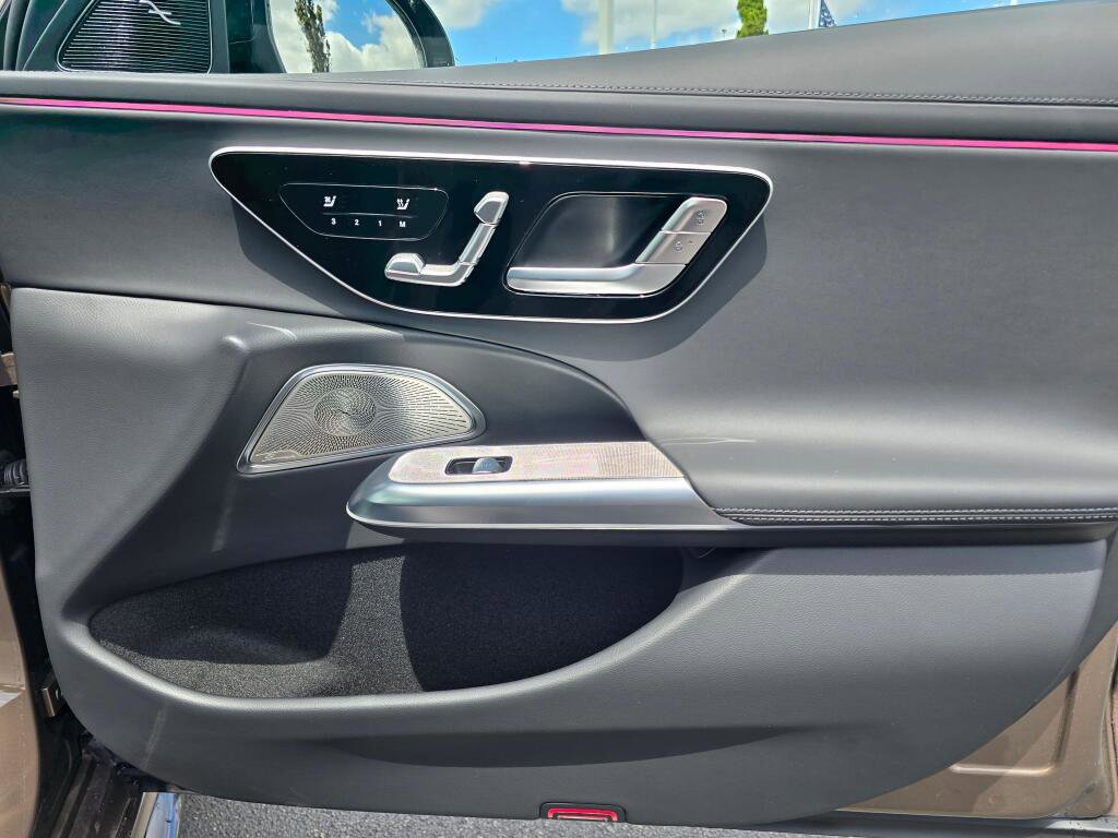 New 2026 Mercedes-Benz E 53 AMG e 4MATIC Sedan image 26