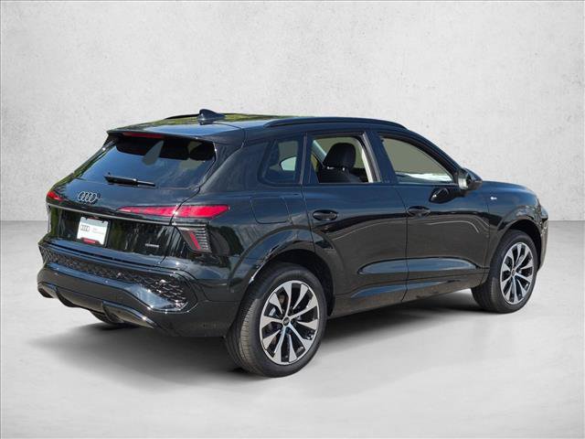 New 2026 Audi Q3 quattro 2.0T w/ Driver Assistance Package AWD/4WD image 2