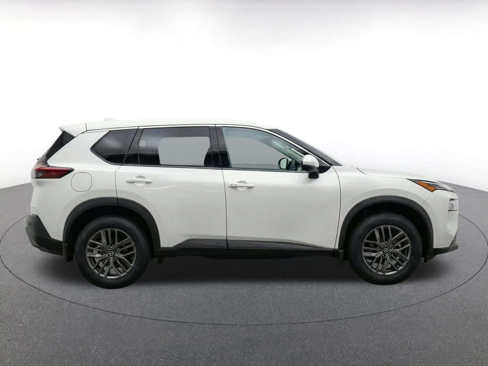 Used 2026 Nissan Rogue SV AWD/4WD image 14