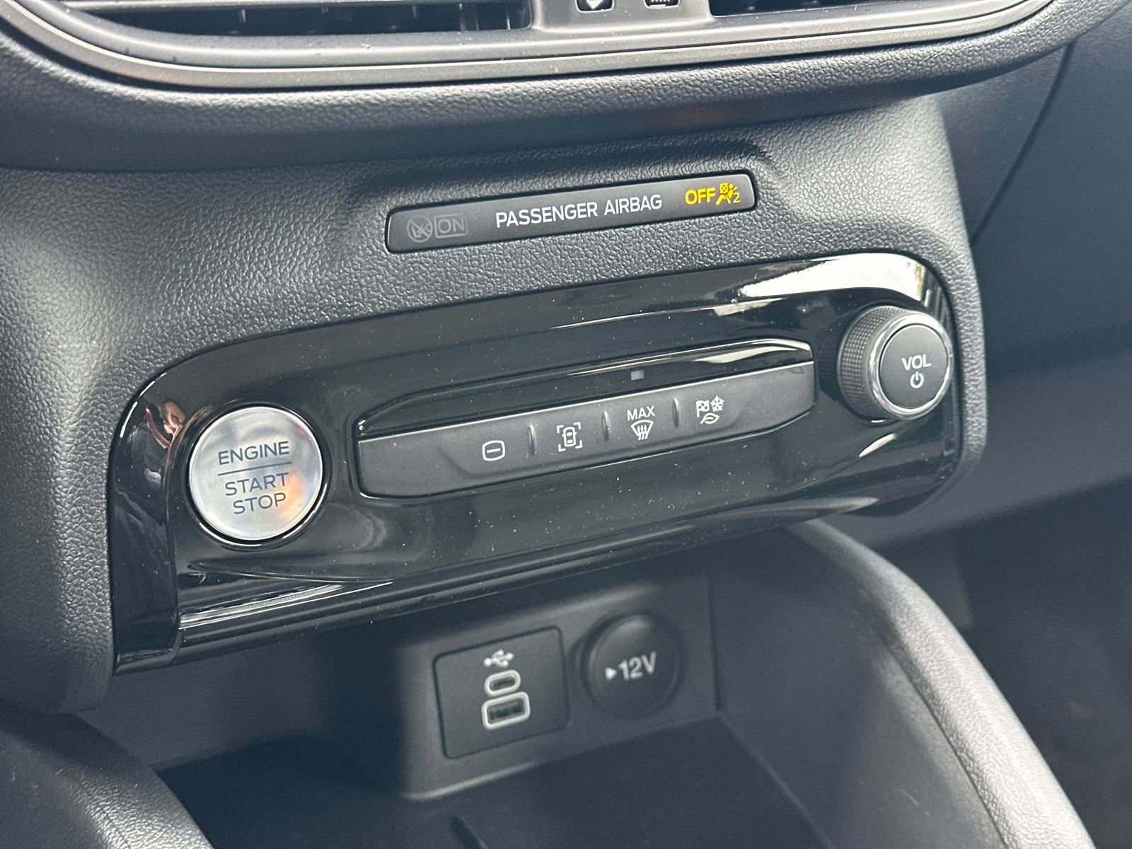 New 2026 Ford Escape SE image 28