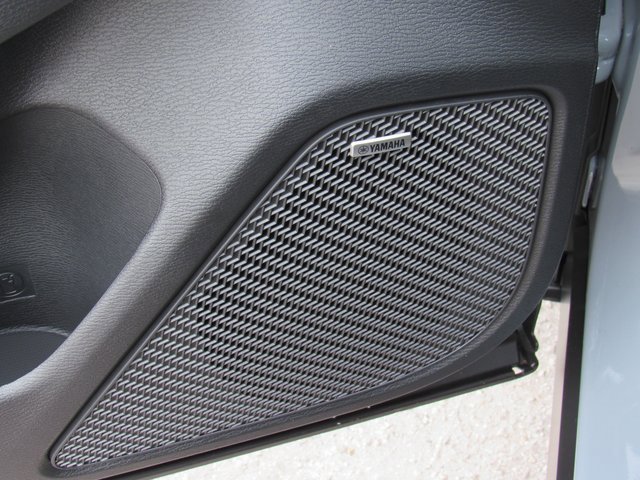 New 2026 Mitsubishi Outlander SE image 12