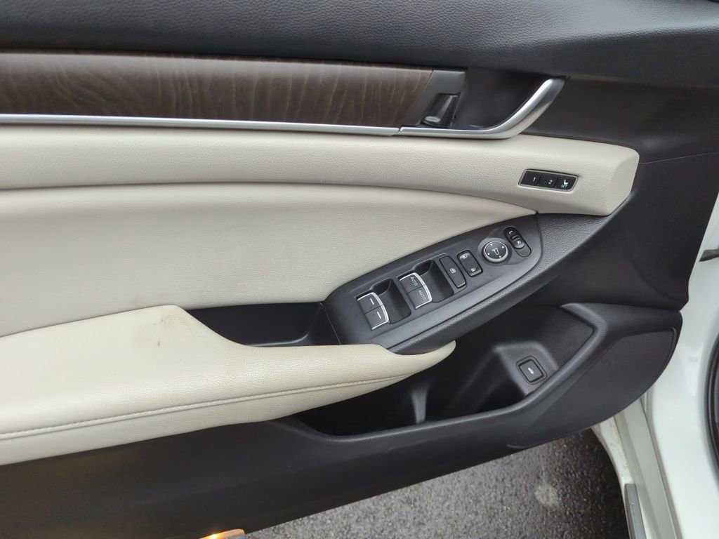 Used 2018 Honda Accord EX-L image 8