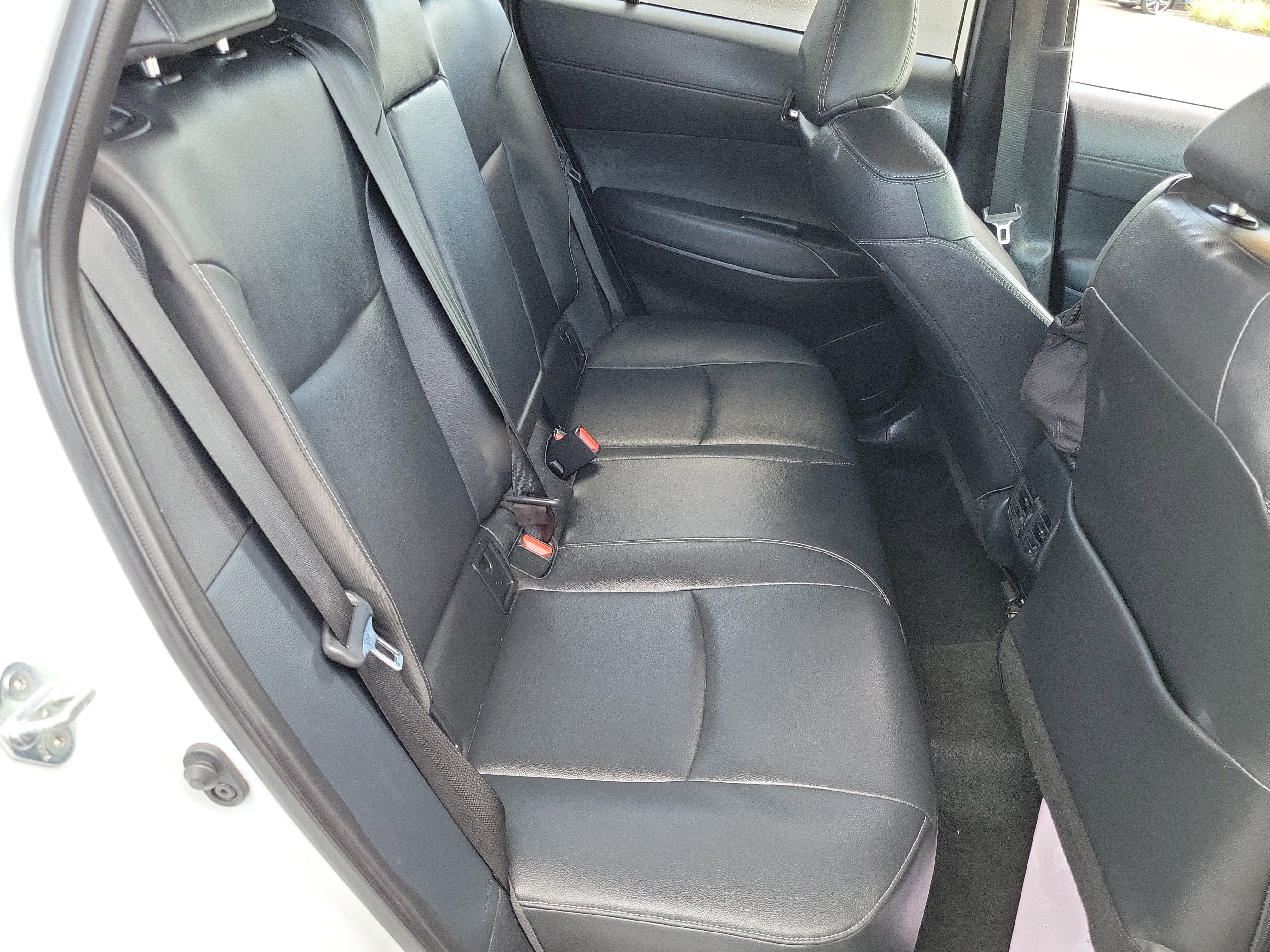 Used 2023 Toyota Corolla Cross XLE image 22