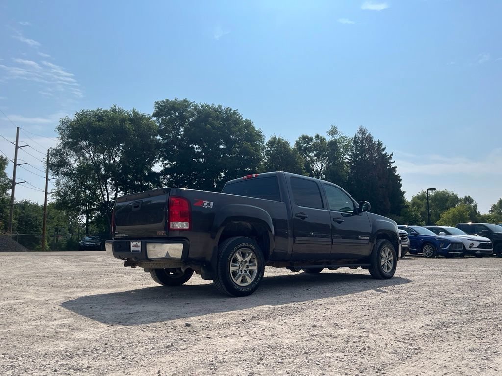 Used 2011 GMC Sierra 1500 SLT w/ SLT Convenience Package AWD/4WD image 9