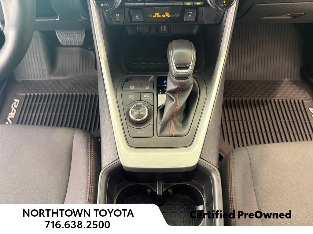 Used 2023 Toyota RAV4 SE w/ Weather & Moonroof Package AWD/4WD image 31