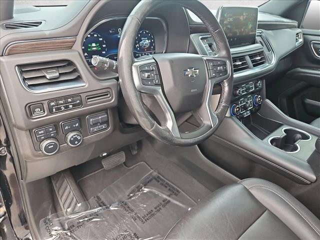 Used 2022 Chevrolet Suburban Z71 w/ Luxury Package AWD/4WD image 10