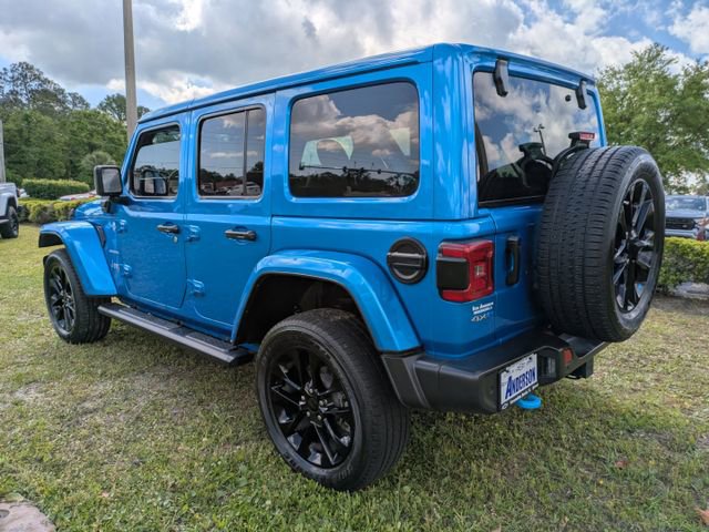 Used 2022 Jeep Wrangler Unlimited Sahara w/ Safety Group image 6