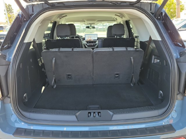Used 2026 Ford Explorer Active w/ Active Comfort Package RWD image 21