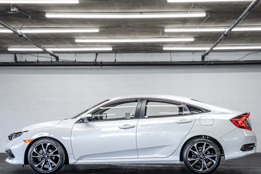 Used 2019 Honda Civic Sport image 2