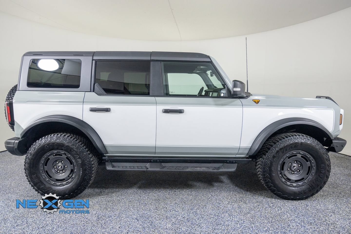 Used 2024 Ford Bronco Badlands AWD/4WD image 8