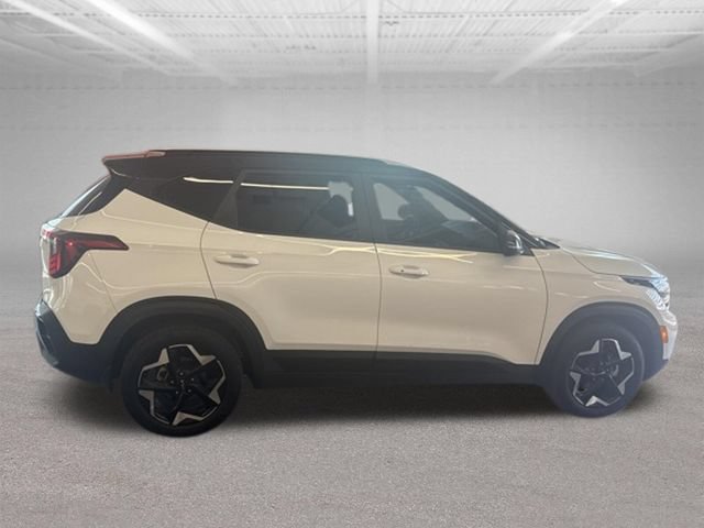 Used 2025 Kia Seltos S FWD image 15