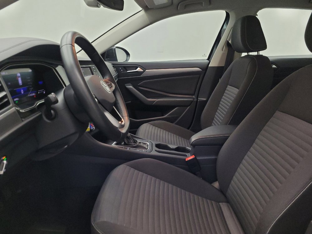 Used 2024 Volkswagen Jetta S image 17