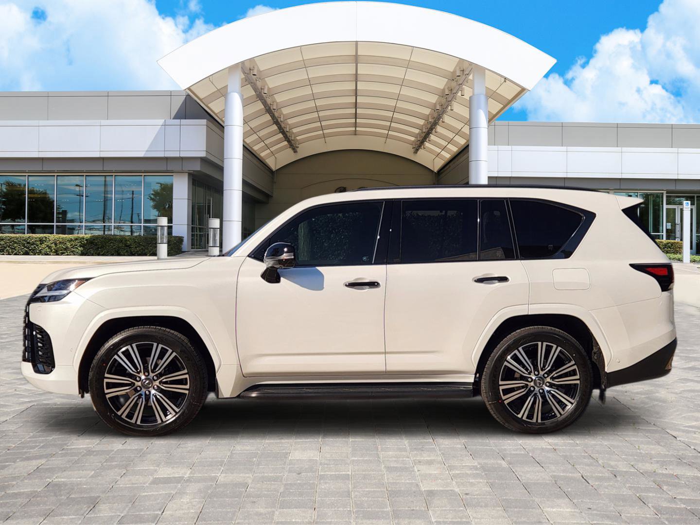 New 2026 Lexus LX 700h Luxury image 3