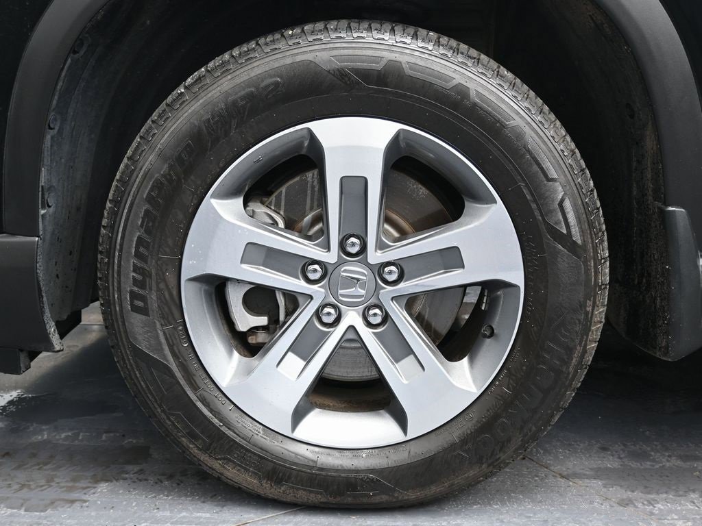 Used 2025 Honda Pilot EX-L image 11