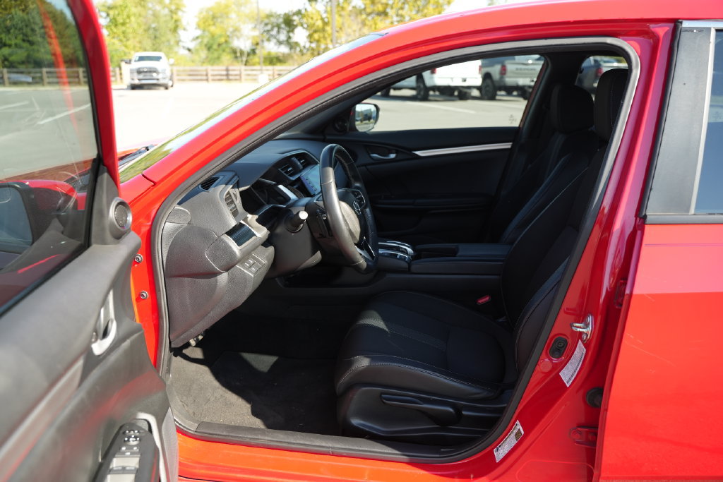 Used 2020 Honda Civic Sport image 11