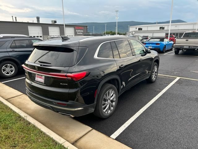 Used 2025 Buick Enclave Preferred AWD/4WD image 5