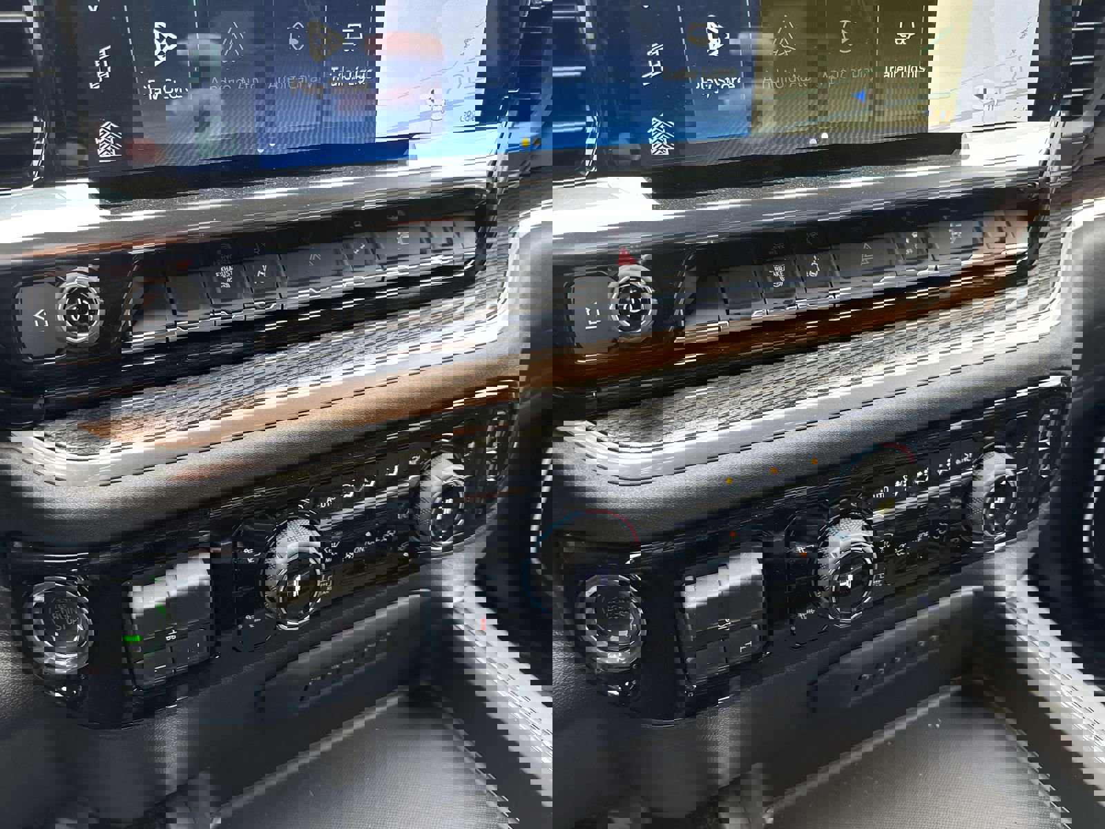 New 2026 Chevrolet Silverado 3500 LT w/ Convenience Package image 21