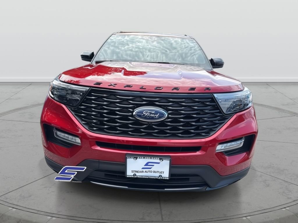 Used 2023 Ford Explorer ST-Line w/ Class IV Trailer Tow Package AWD/4WD image 2