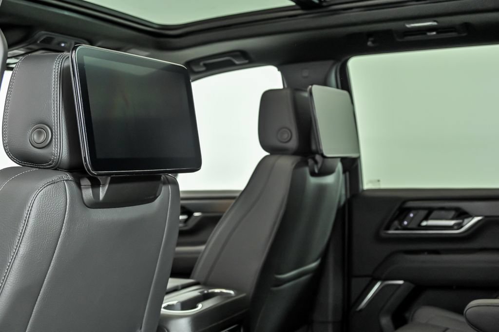 New 2026 GMC Yukon Denali w/ Denali Reserve Package AWD/4WD image 12