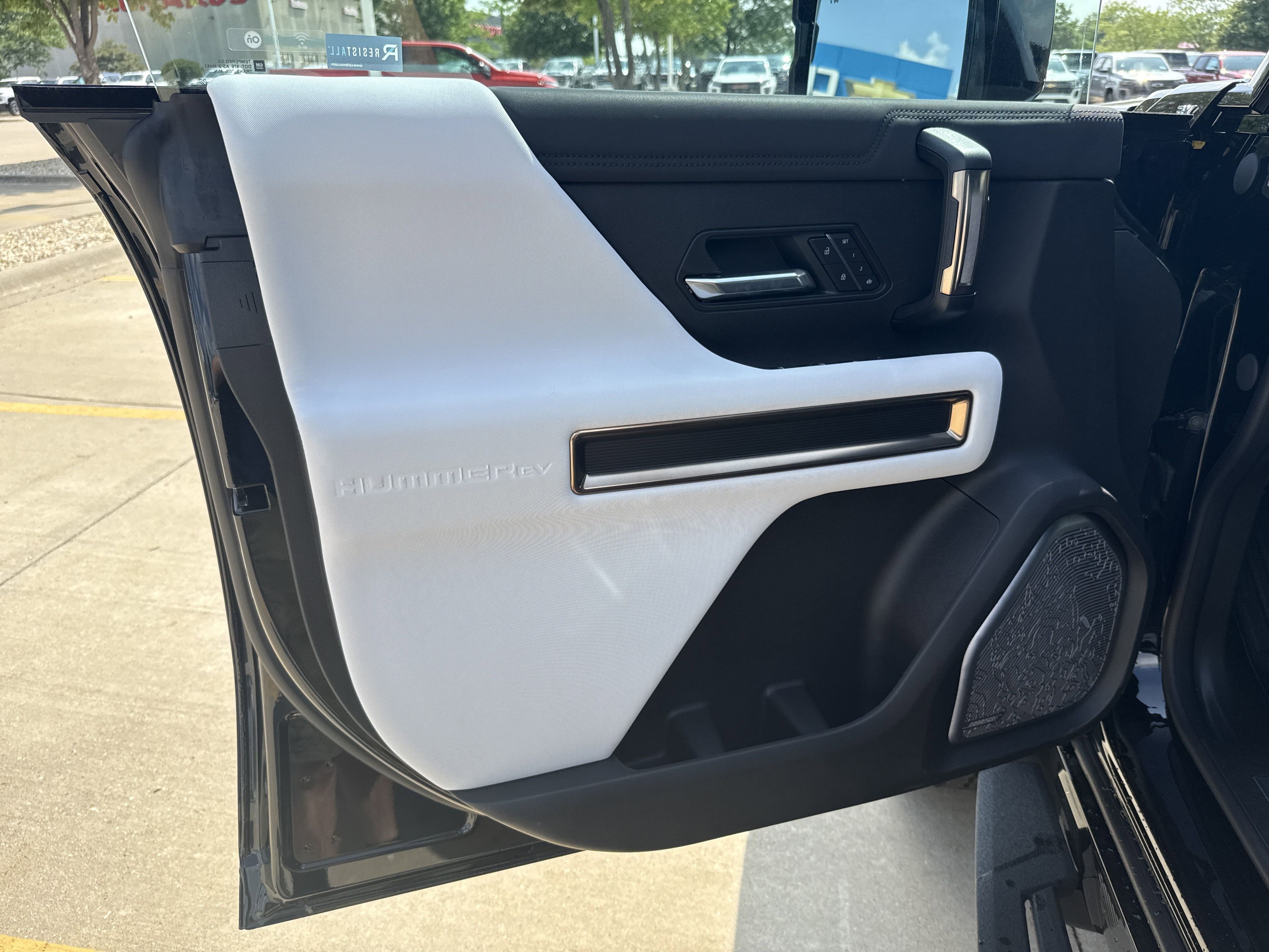 New 2025 GMC Hummer EV 3X image 12