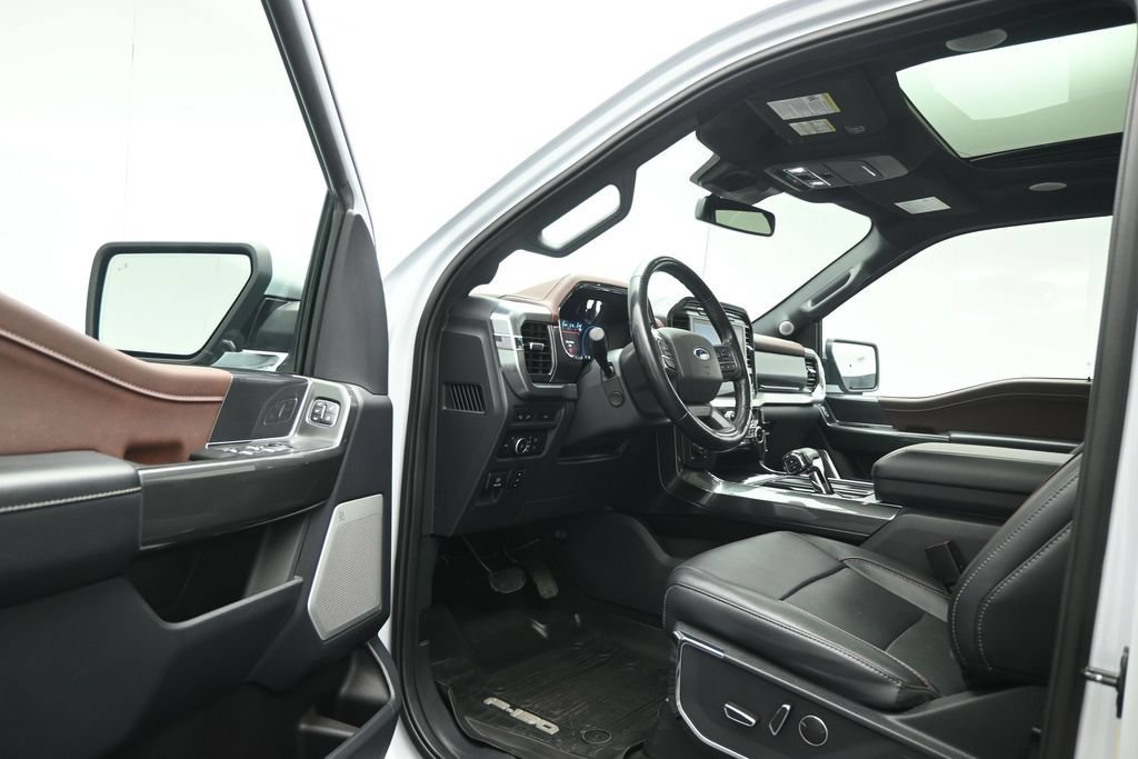 Used 2022 Ford F150 Lariat w/ Equipment Group 502A High AWD/4WD image 6