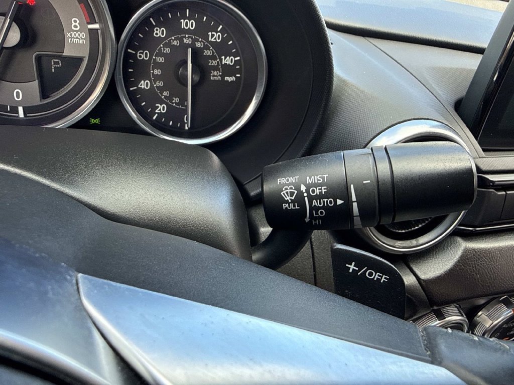 Used 2021 MAZDA MX-5 Miata RF Grand Touring RWD image 27