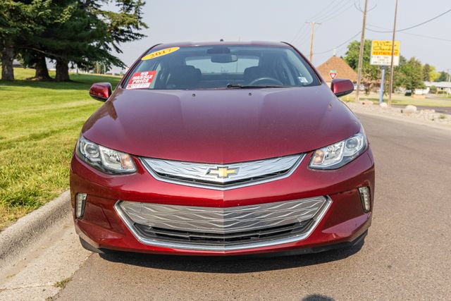 Used 2017 Chevrolet Volt LT w/ Comfort Package FWD image 2