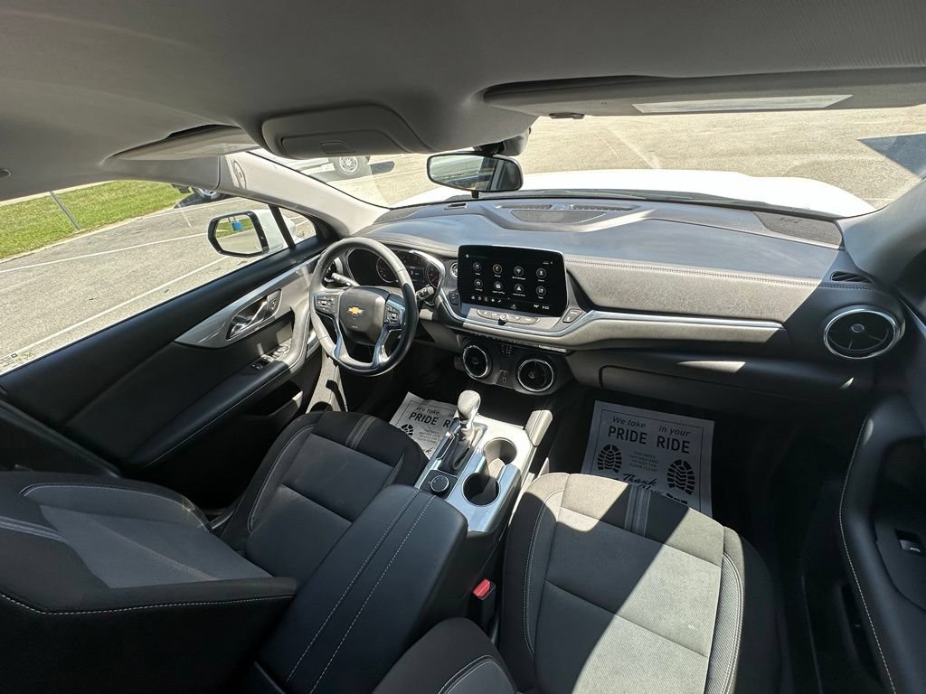 Used 2023 Chevrolet Blazer LT FWD image 9