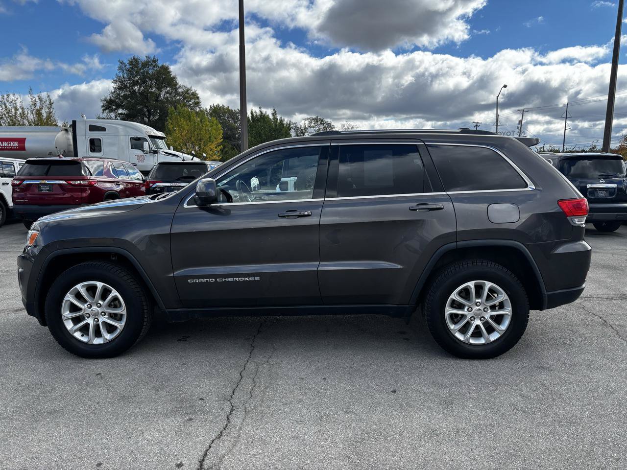 Used 2016 Jeep Grand Cherokee Laredo w/ Quick Order Package 23E AWD/4WD image 6