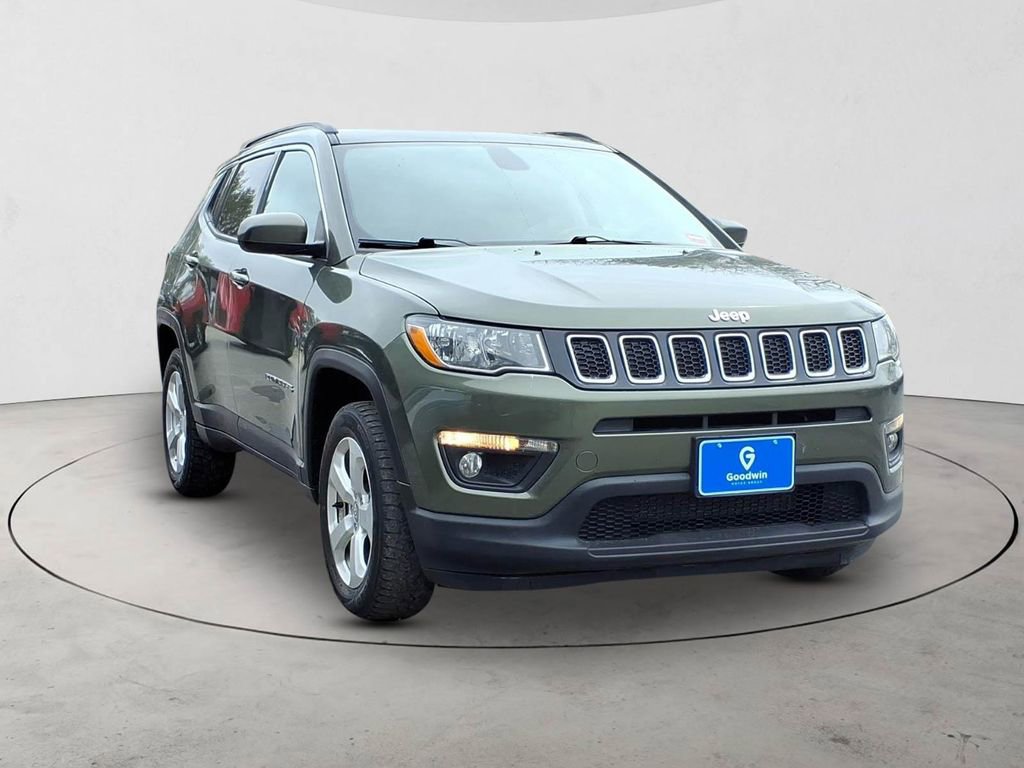 Used 2019 Jeep Compass Latitude w/ Cold Weather Group image 3