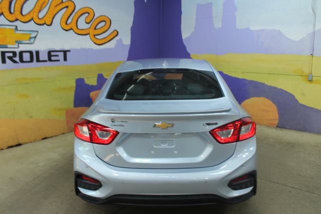 Used 2018 Chevrolet Cruze Premier w/ Premier True North Edition FWD image 7