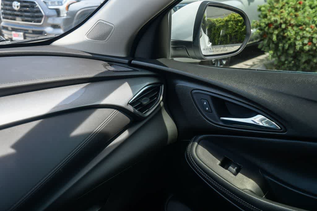Used 2022 Buick Encore GX Preferred w/ Cold Weather Comfort Package FWD image 22