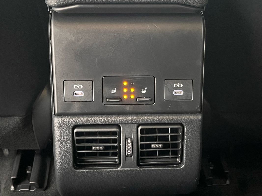 Used 2023 Subaru Solterra AWD image 26