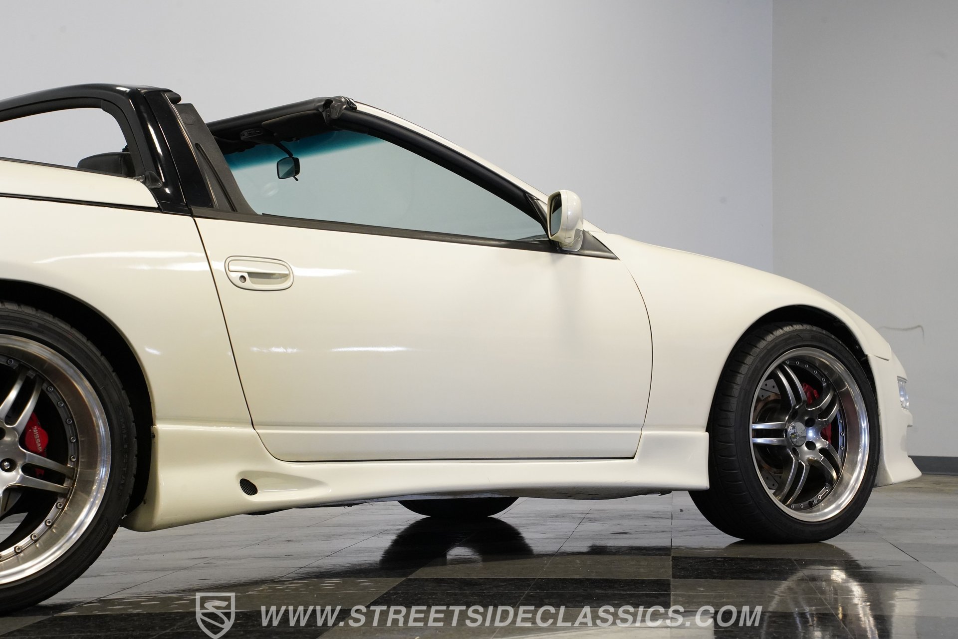 Used 1993 Nissan 300ZX Convertible RWD image 29