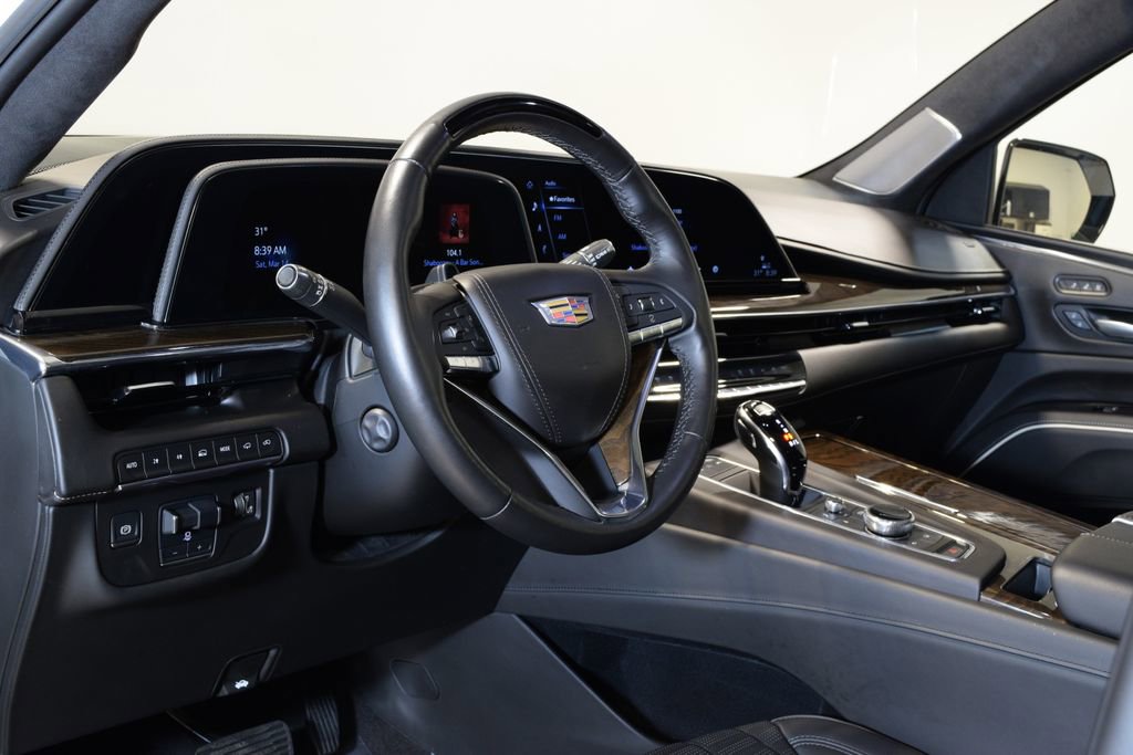 Used 2024 Cadillac Escalade Sport Platinum image 3