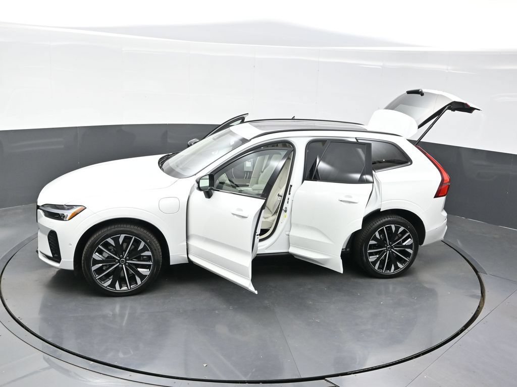 New 2026 Volvo XC60 T8 Ultra w/ Protection Package Premier AWD/4WD image 38
